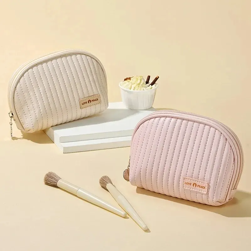 Portable Girl Leather Makeup Bag Women Cosmetic Bag Outdoor Waterproof Toiletries Organizer Female Beauty Bags Makeup Organizer