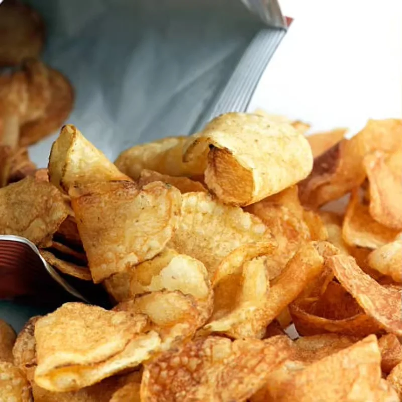 خط إنتاج رقائق البطاطس المجمدة الأوتوماتيكية آلة تصنيع رقائق البطاطس المقلية ذات المصنع الكبير