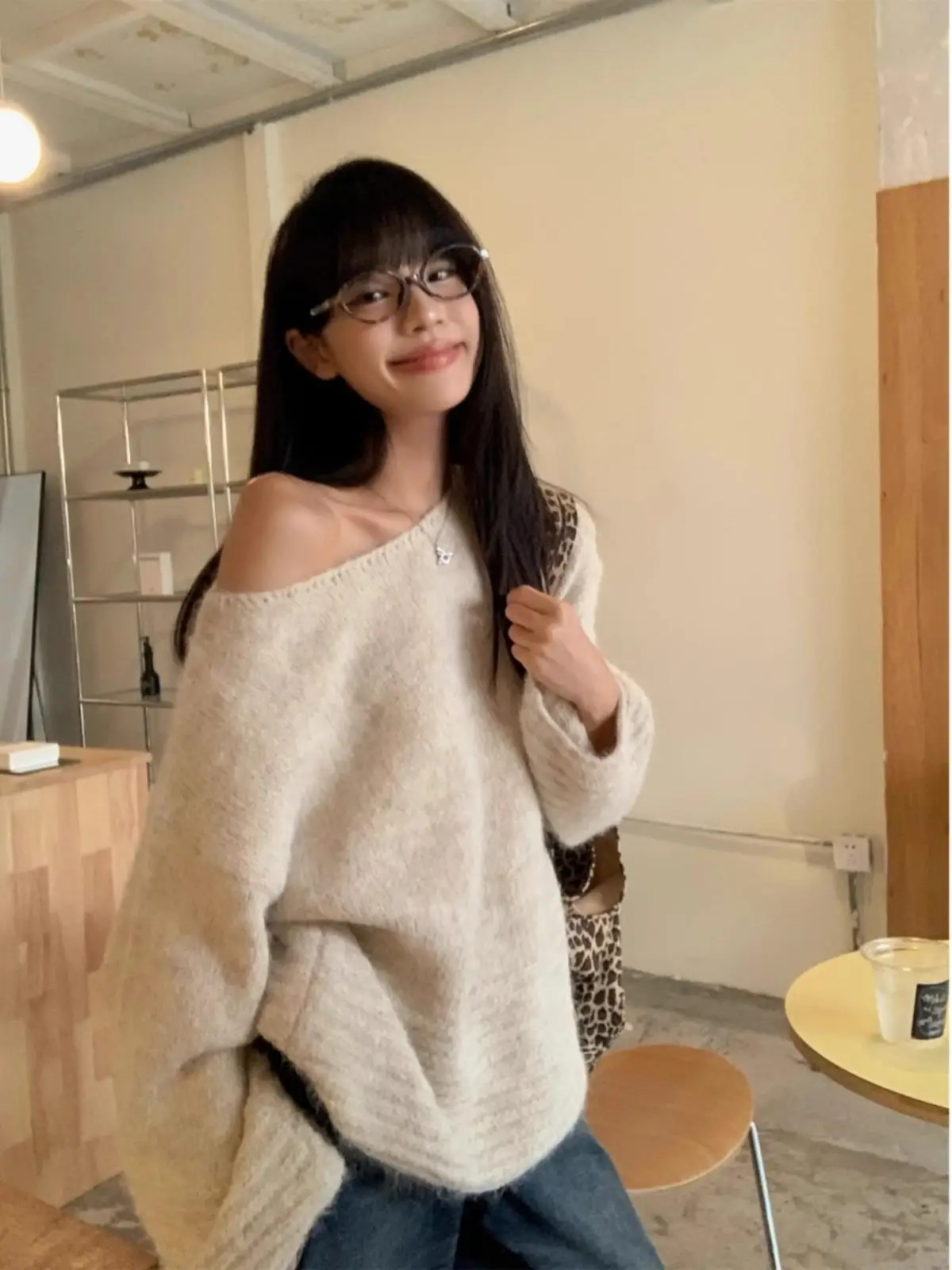 ay oulder-baring Long Sve Pullover Knitwear Loose Fit Lazy Sle Autumn Winter Women's Faion Soft Versatile Top