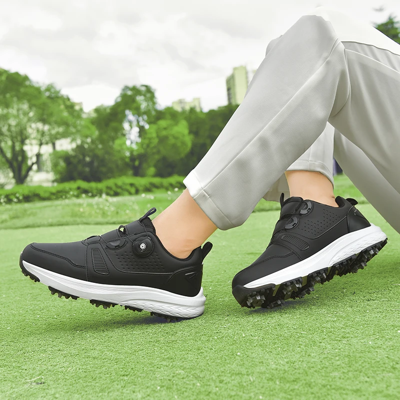 LiXingMing mężczyźni buty golfowe nowe 2024 białe oddychające bez kolców kobiety w golfa para nastolatków trenujących tenisówki do zawodów golfistów