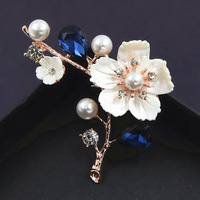 Shell And Pearl Flower Brooches For Women Elegant Fashion Pin Red Crystal Brooch Wedding Jewelry High Quality 2022