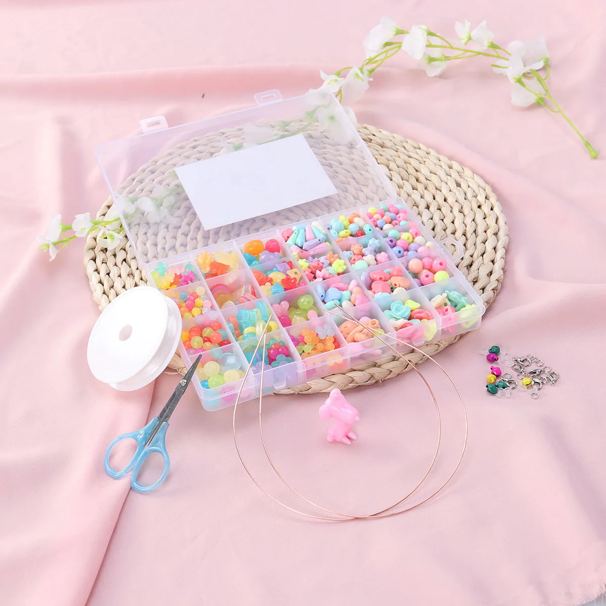 520Pcs Assorted Shapes Beads Set DIY Jewelry Kits for Girls Improve Intelligence Hand-Eye Coordination Creativity Gifts