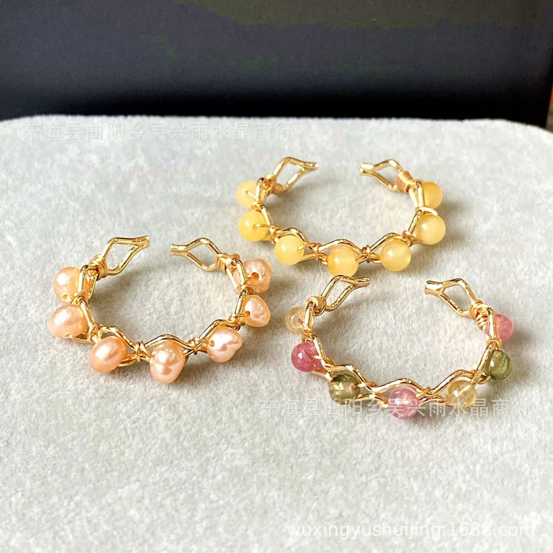 14K gold winding, natural color tourmaline freshwater powder pearl amber beeswax, ring ring.
