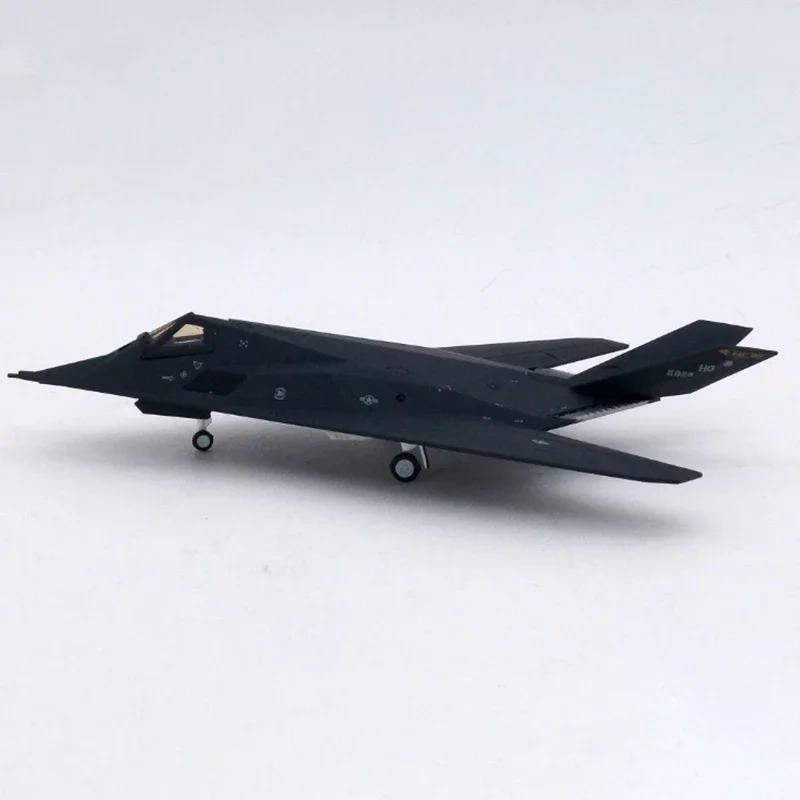 Diecast 1:200 Scale U.S. Air Force F-117 F117 Nighthawk HG6511 Alloy Finished Simulation Model Souvenir Gifts For Adult Boy