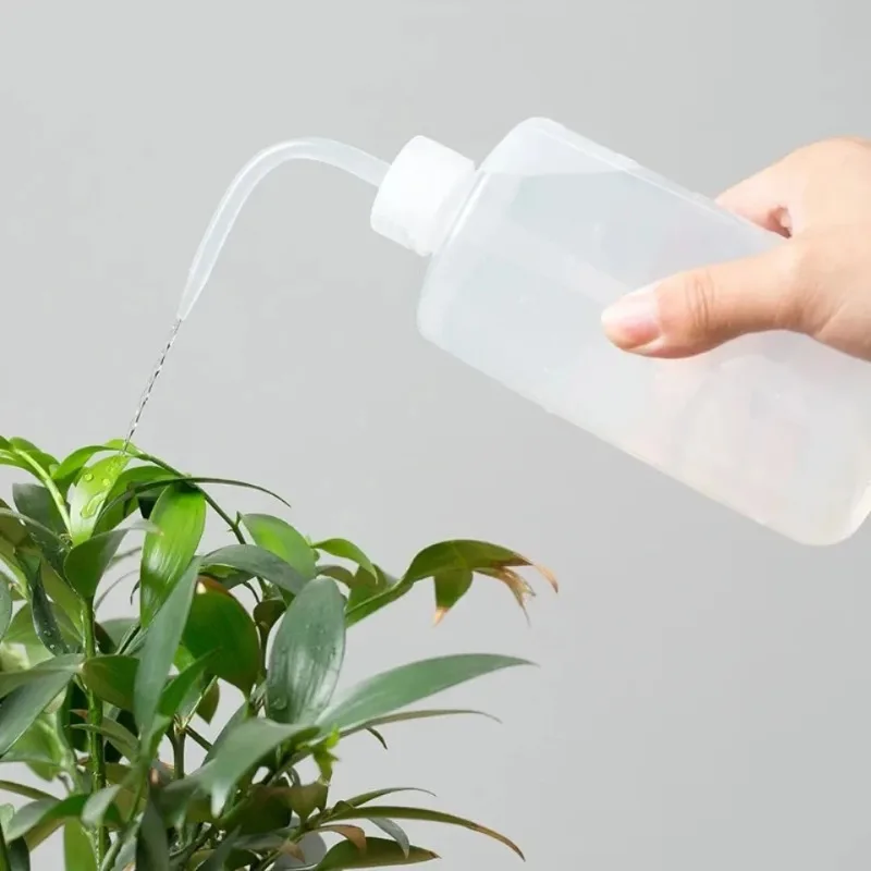 250/500ML Water Beak Pouring Kettle Tool Plastic Cleaning Garden Laboratory Plants Watering Tool Curved Mouth Design Makes Clean