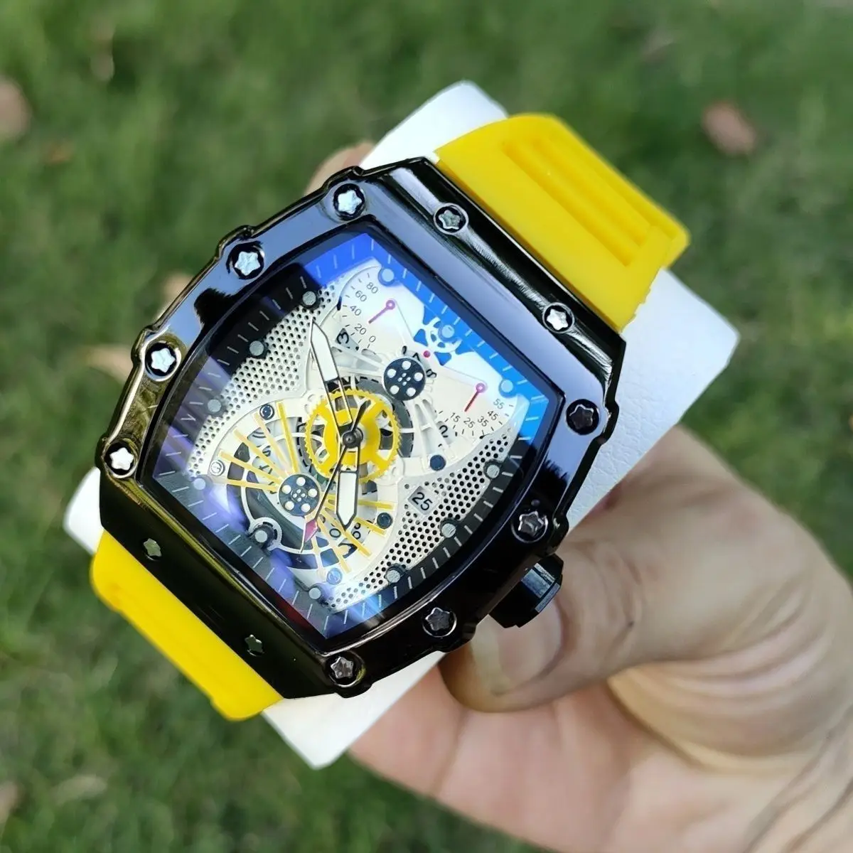 

Tonneau без логотипа, классические полые творческие личности, бестселлеры, высококачественные деловые кварцевые часы, мужские модные мужские часы AAA