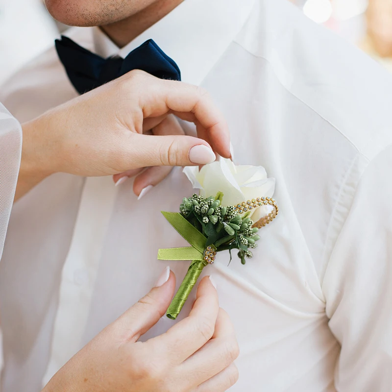 Boutonniere con ojales para novio, padrino de boda, accesorios de flores rosas para padrino de boda, decoración para traje de graduación