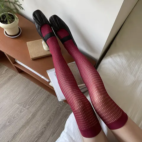 여성을 위한 매력적인 부르고뉴 롱 스타킹 – 여름과 봄에 딱 맞는 높은 허벅지 스타킹, 탄력 있는 무릎 높은 양말
