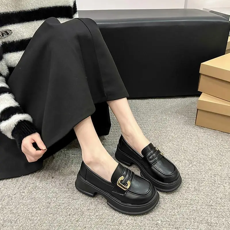 สตรีรองเท้าLoafersฤดูใบไม้ร่วงSlip-On Oxfordsสไตล์อังกฤษClogsแพลตฟอร์มAll-Matchฤดูร้อนใหม่รองเท้าส้นสูงฤดูใบไม้ร่วงRetro Slipบนหนัง