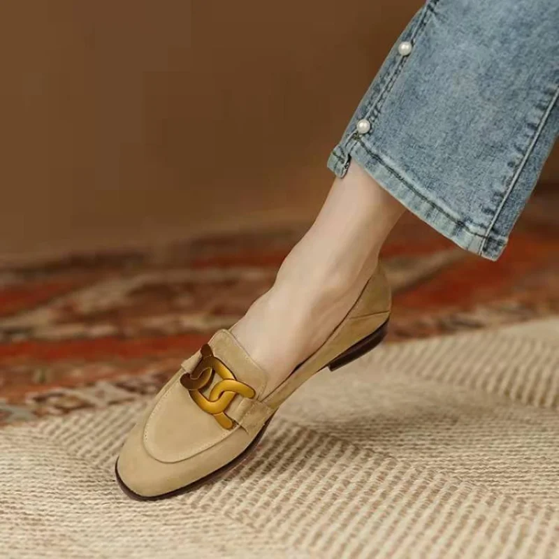 Vintage Slip on Loafers 2022 New Spring Autumn Women Metal Decoration Round Toe Flat Shoes Comfortable Ladies Shoes Female Shoes