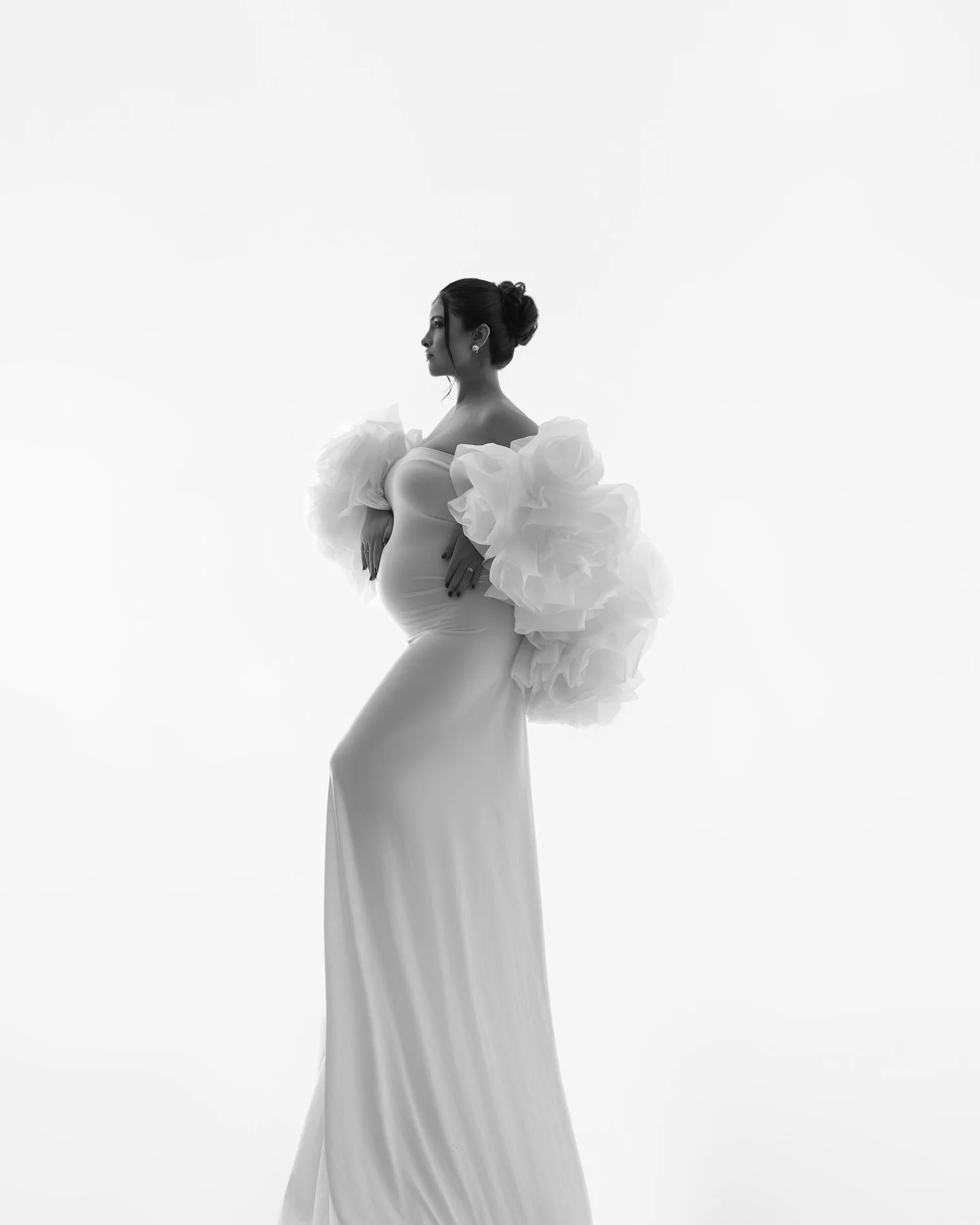 ผ้าคลุมงานแต่งงานลายดอกไม้ขนาดใหญ่ ลดราคาพิเศษ ผ้าคลุมถ่ายภาพคนท้อง ผ้าคลุมแต่งงานแบบสั่งทำพิเศษ ผ้าคลุมแต่งงานแต่งระบาย ผ้าคลุมถ่ายภาพ ผ้าคลุมชุดเจ้าสาว ผ้าคลุมไหล่