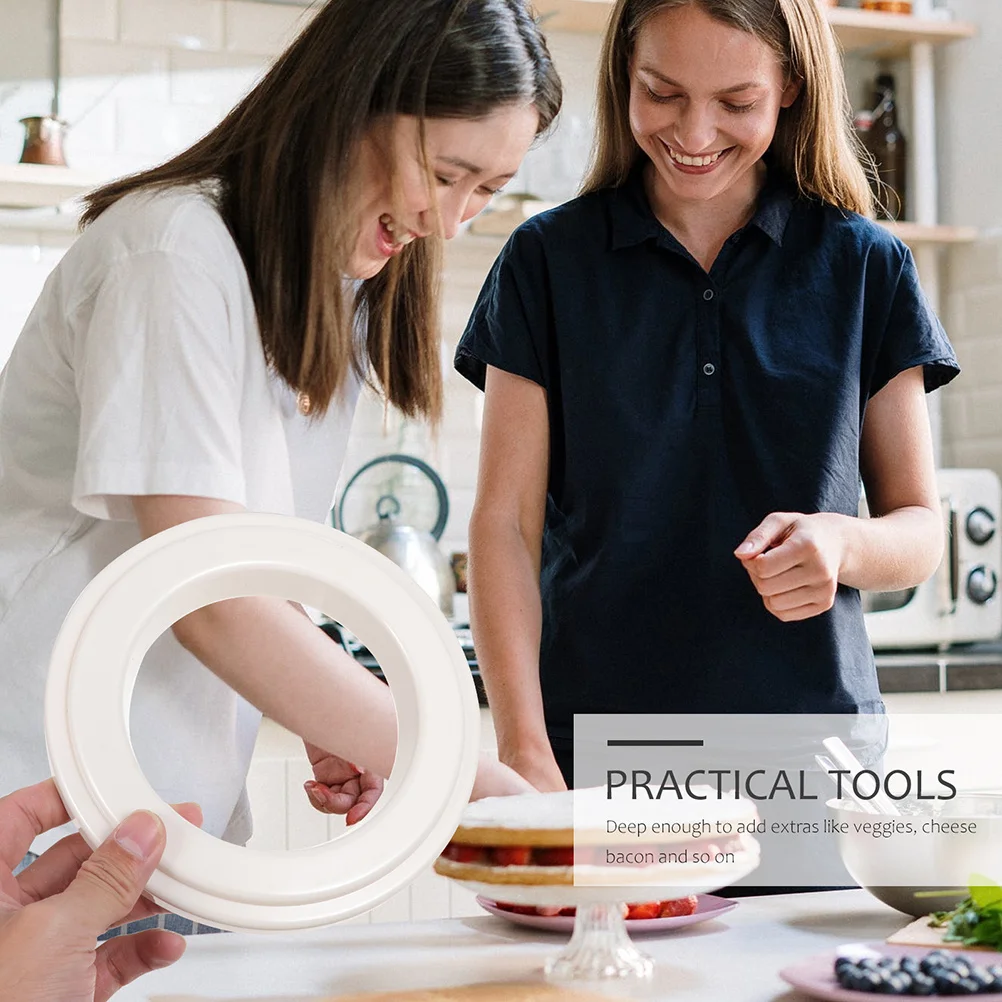 

1Pcs Pizza Saucing Ring Reusable Plastic DIY Pizza Stuffing Tool Kitchen Bakeware Baking Supply Kitchen Bakeware