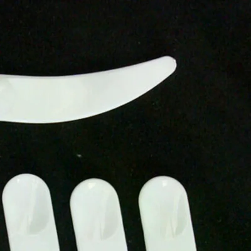 10Pcs Disposable Makeup Spoon Curved Mini Cosmetic Spatula For Face Mask Cream Scoop