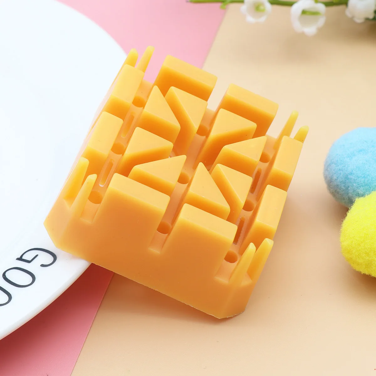 

Watch Band Tool Holder For Removing Inserting Links Durable Plastic Bracelet Storage Stand With Mounting Holes Yellow