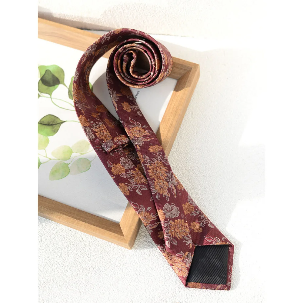 Cravate à motifs pour femmes, chemise décontractée haut de gamme, accessoires uniformes pour hommes, Style artistique britannique, mode jeune, tendance brodée