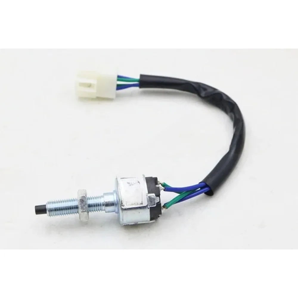 

Manual Four-wire Footbrake Brake Light Switch 10mm for Great Wall C20 C30 C50 for Haval M1 Mini SUV Gwperi