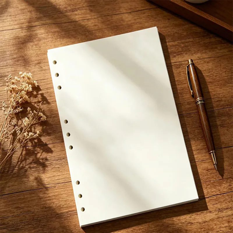 

Replaceable blank loose leaf paper, durable paper, bookable, suitable for daily and school use (60 sheets/book)