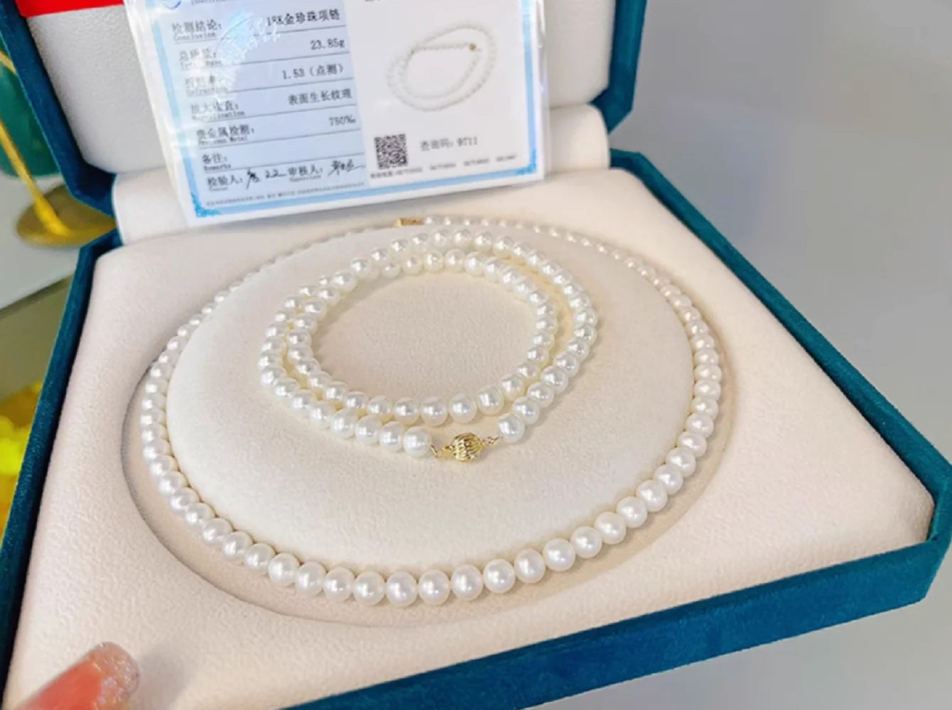 

Natural Pearl AAAA5-6mm Japanese Round White Pearl Necklace 18inch+18k/AU750 Button with Certificate and Box