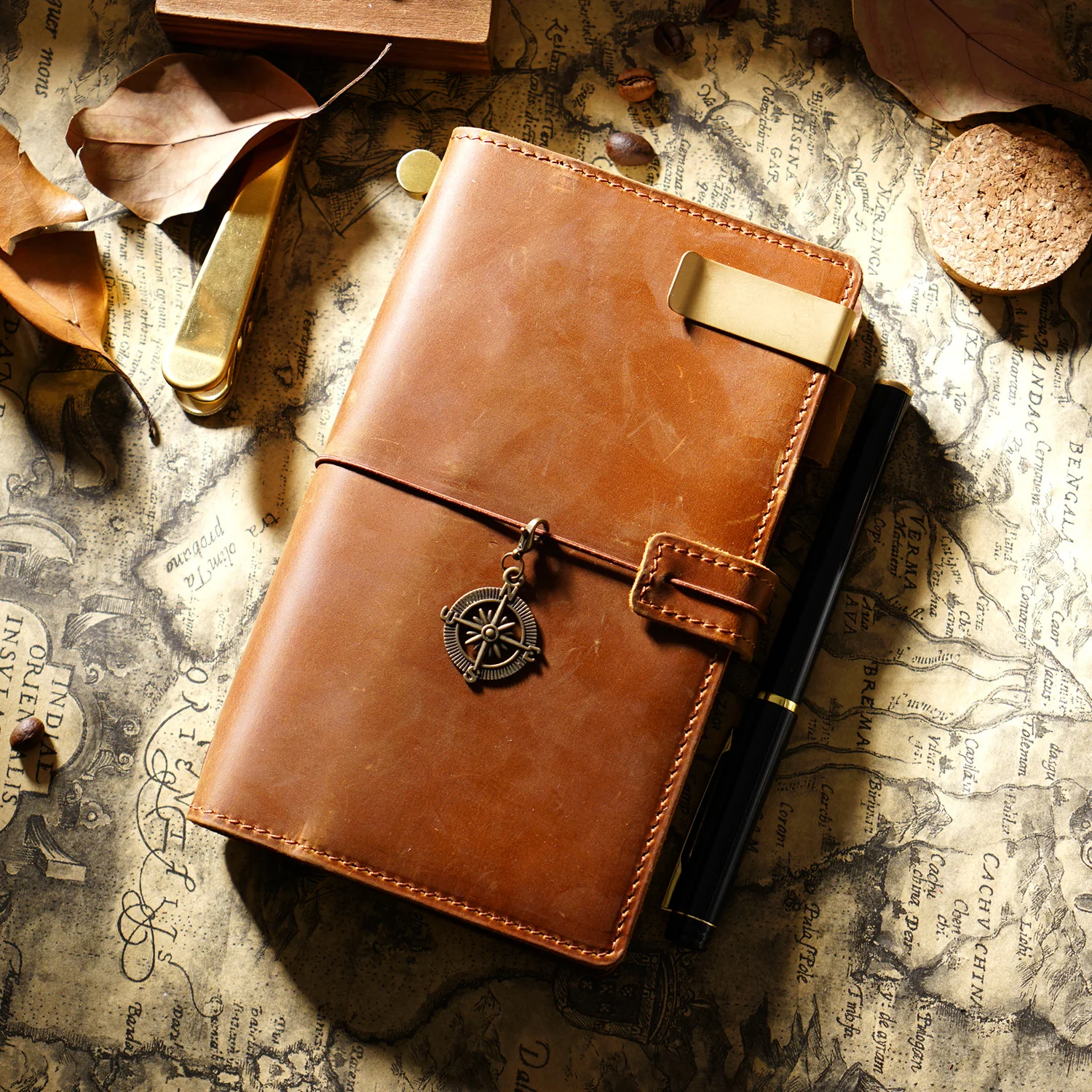 Handmade retro cowhide travel notebook portable hand ledger notebook replaceable loose leaf notebook