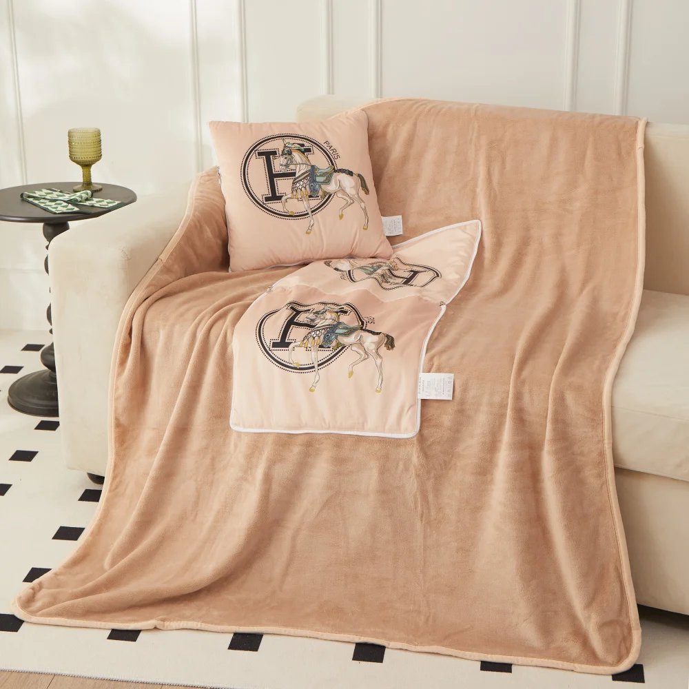 Flannel Portable Two-in-one Pillow Quilt Blanket Dual-purpose Home Folding Multifunctional Pillow Cushion Quilt For Office Nap