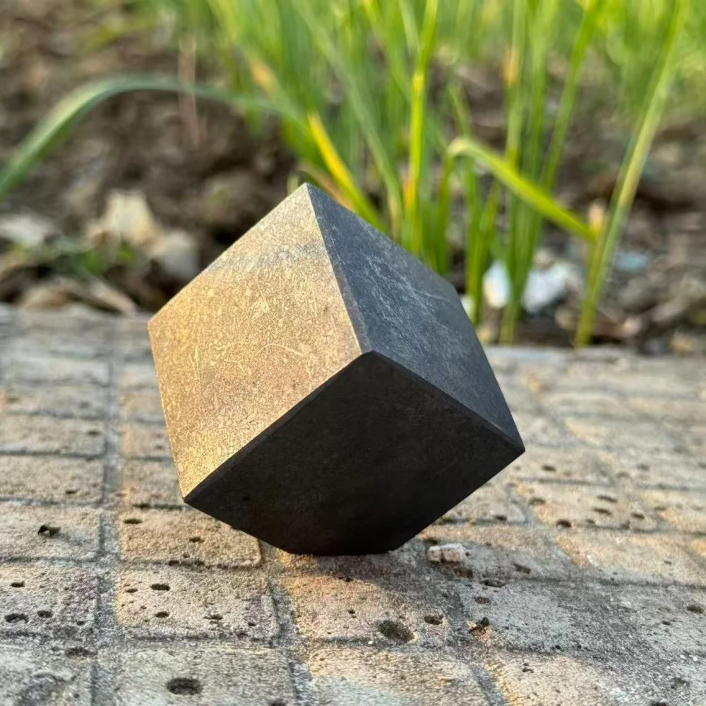 Cubo de piedra de Shungita negra Natural, cubo de pie de hexaedro con lados lisos, decoración Mineral brillante para el hogar, mesa, escritorio, regalo