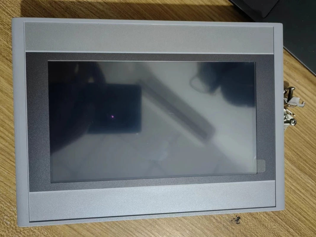 

Disassembled Model 99 New/new Touch Screen TPC7022EW 7-inch Man-machine Interface Original