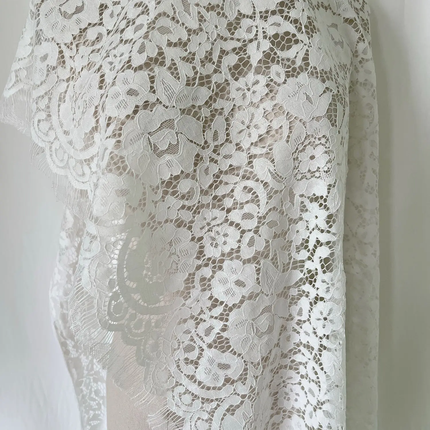150CM White Cord Eyelash Lace Fabric Hollow 3D Soft Skin Custom Wedding Veil Evening Dress Design Fabric X1043