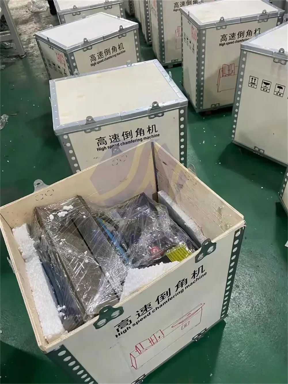 Multi functional automatic steel pipe edge deburring 45 degree pipe end sheet metal chamfering machine