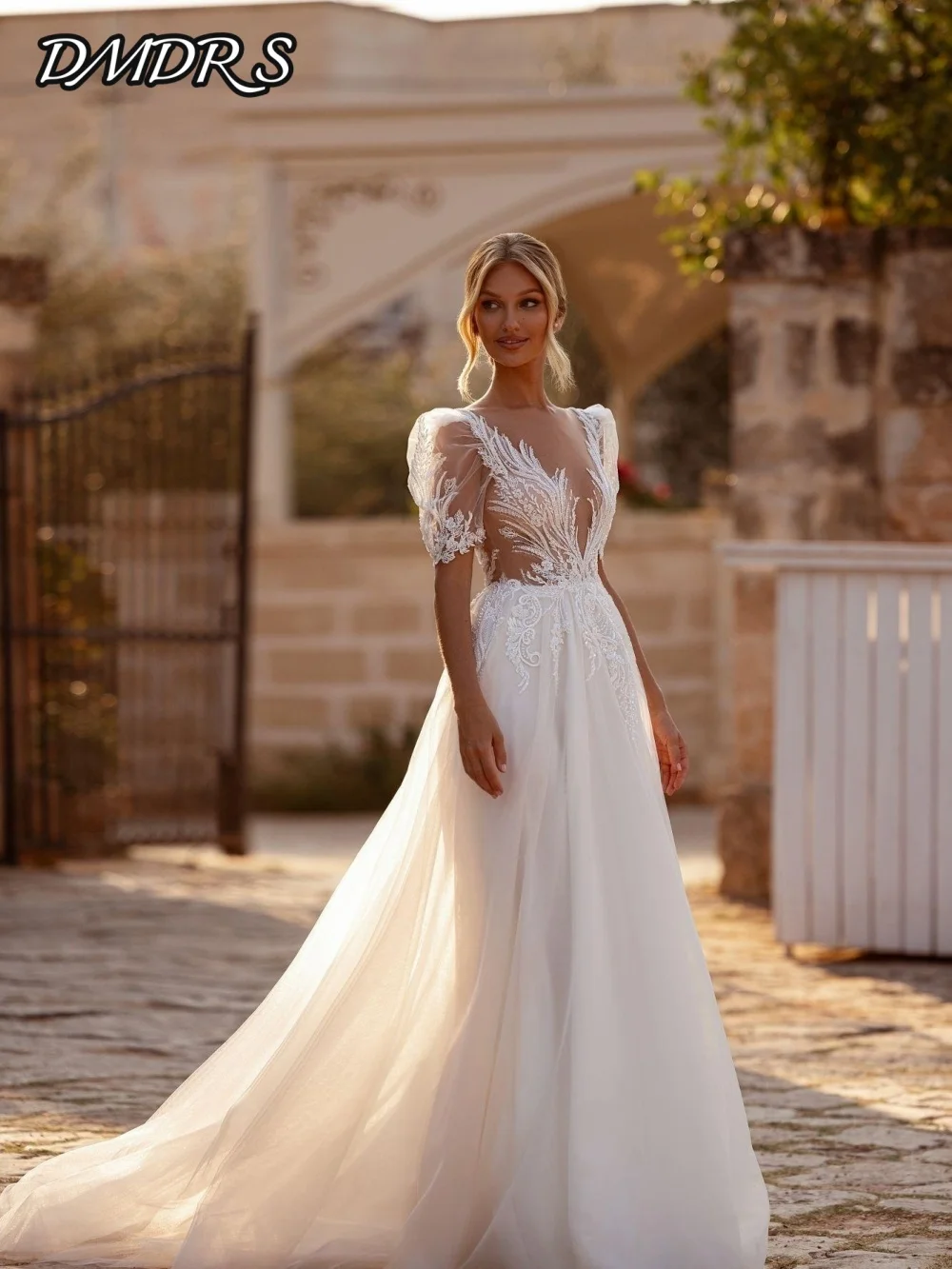 

Sexy V-Neck Wedding Dresses Stylish Appliquéd Bridal Gowns Formal Short-Sleeve Floor-Length Wedding Gowns Vestidos De Novia