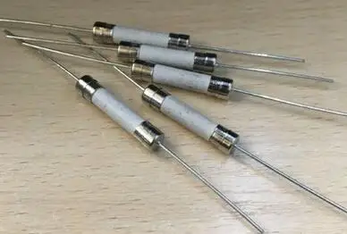 8A 10A 12A 15A 20A 25A 30A 250V 6*30mm Miniature Fuses 6x30 Axial Lead Ceramic Fuse x 100PCS