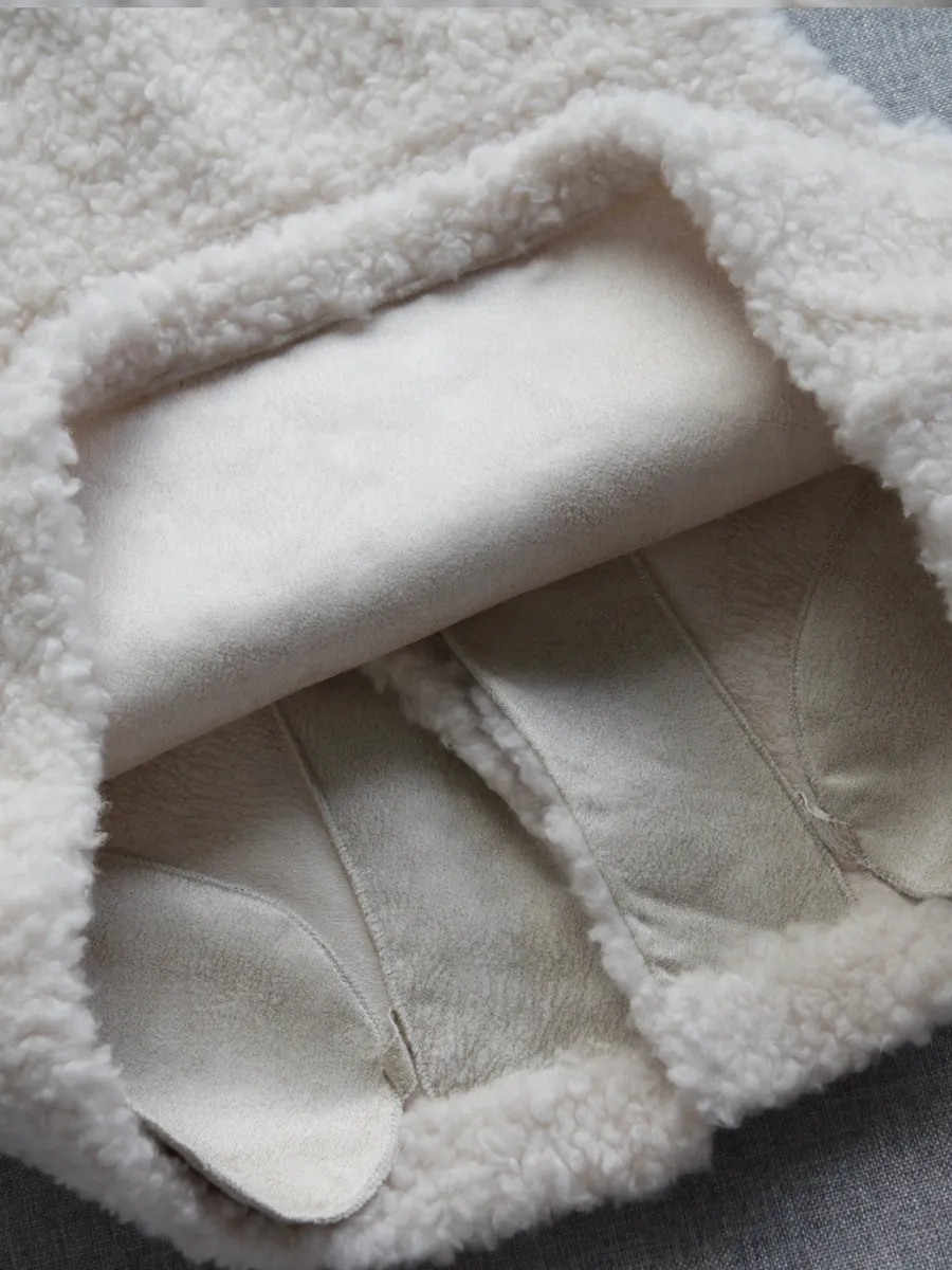 سترة من فراء الضأن المستوردة لعام 2025 سترة قصيرة من الصوف المركب وفتحة رقبة على شكل حرف V