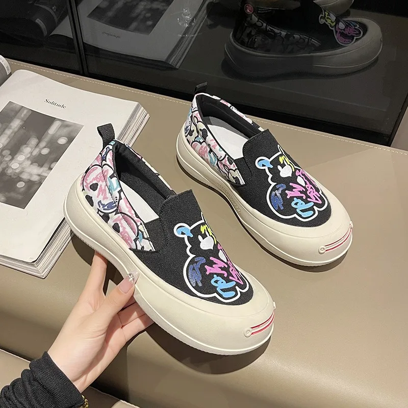 Women Platform Vulcanized Shoes New Woman Thick Sole Canvas Loafers Fashion Graffiti Sneakers Outdoor Flats Sports Shoes