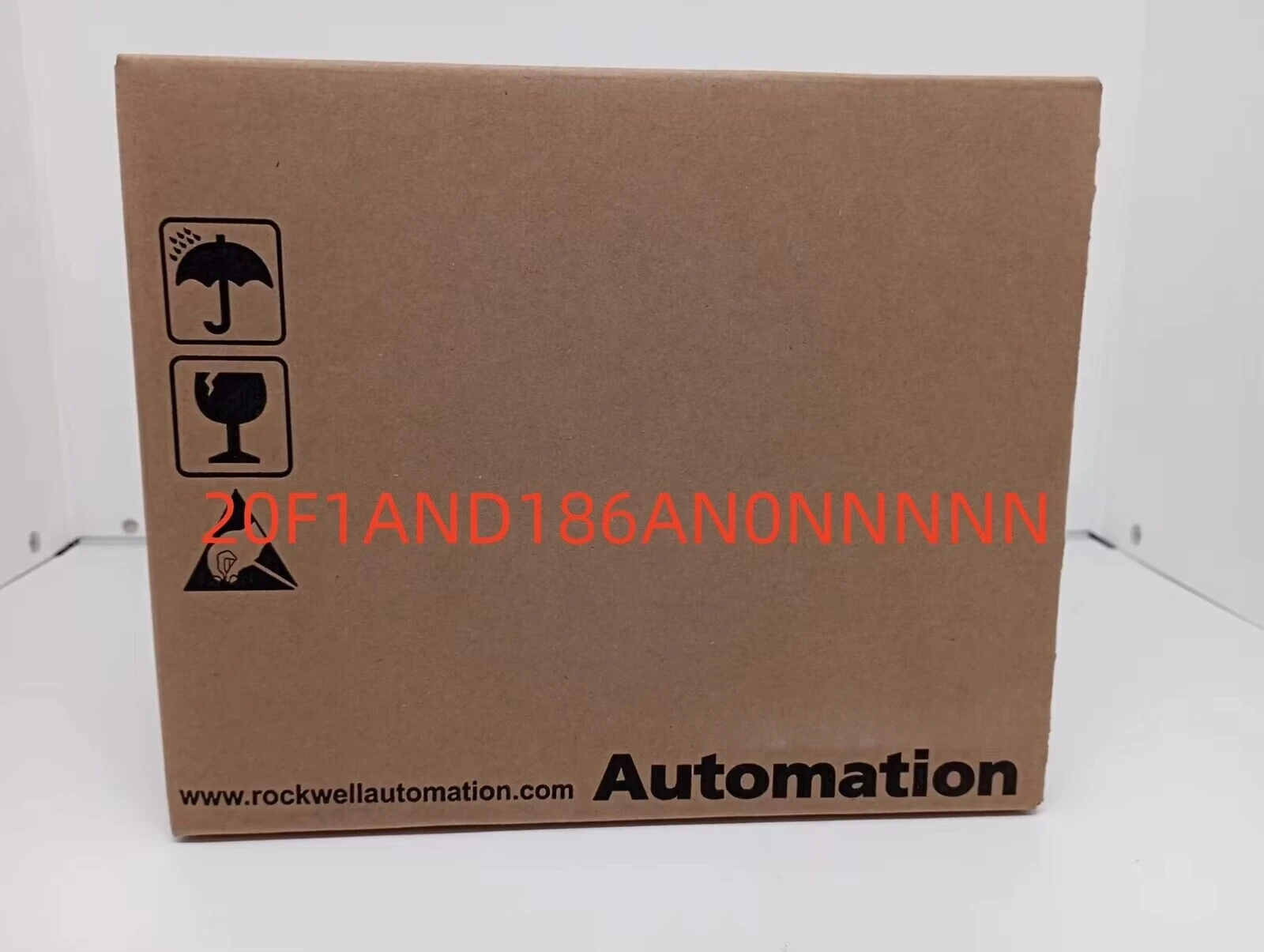 AB 1PCS Nieuw In Doos 20F1AND186AN0NNNNN Snel schip