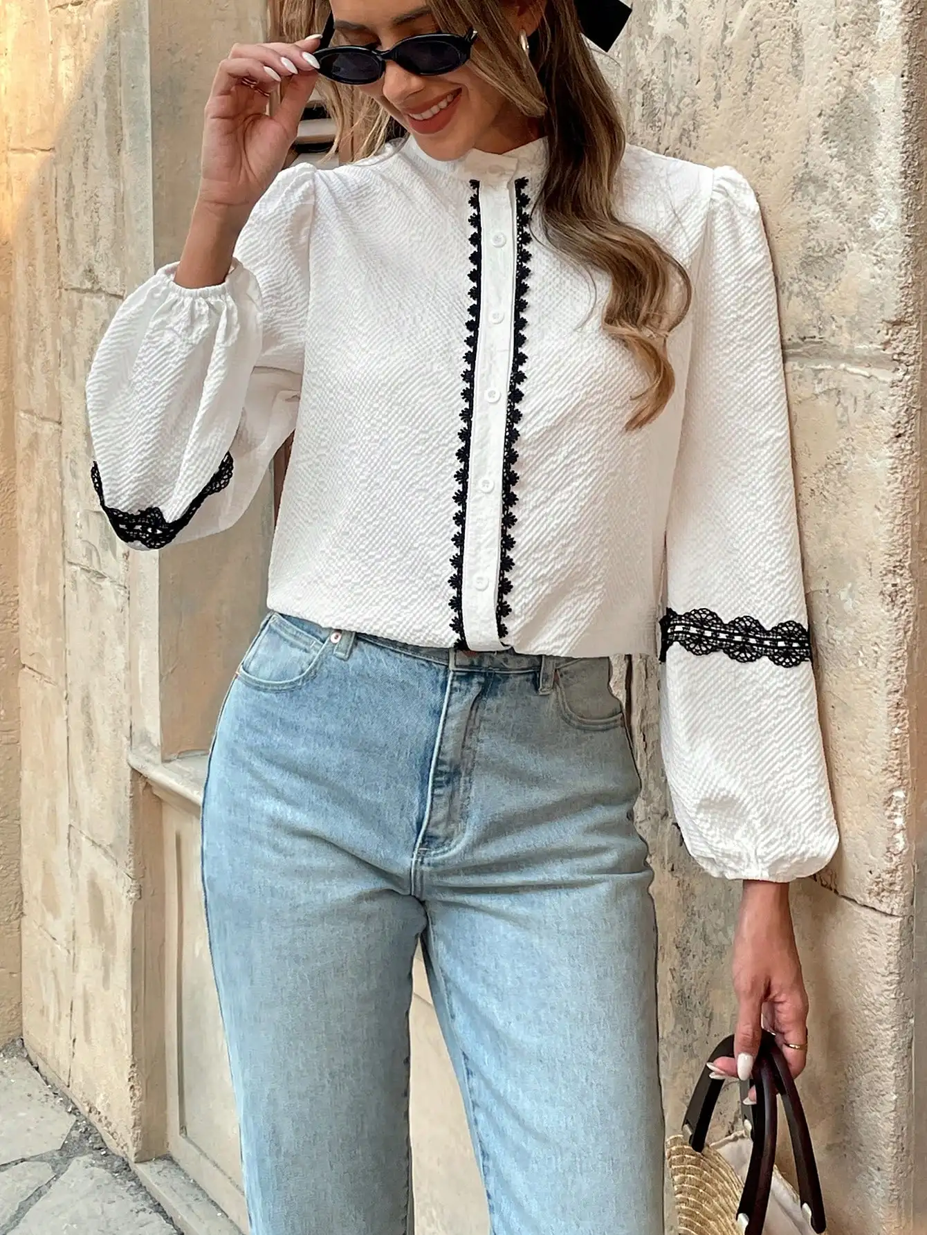 

Nice Elegant Commuter Loose Lace Spliced ​​puff Sleeve Lantern Sleeves Small Stand Collar Spring And Summer Women's Shirt