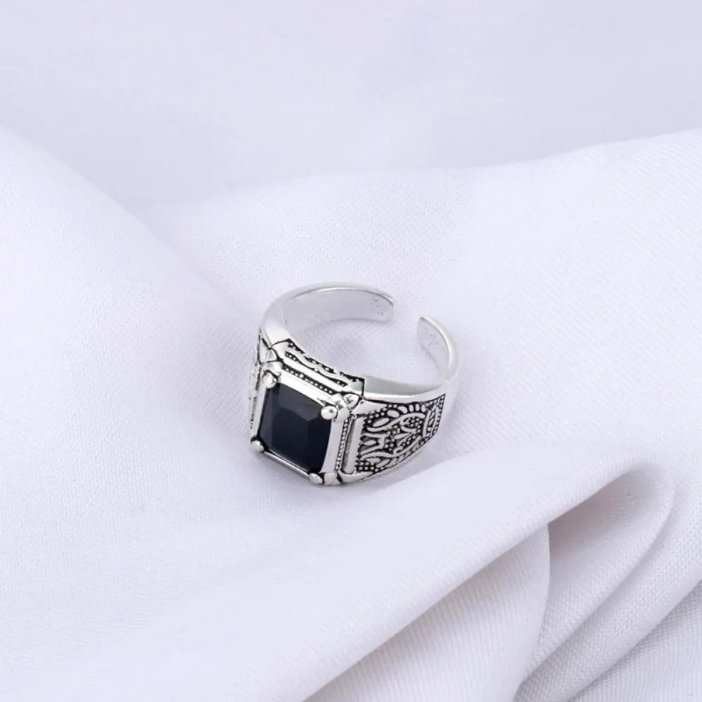 Simple Fashion Creative Trend Niche Vintage Black Crystal Men\'s Open Adjustable Ring Street Personality Party Ring Gift Jewelry