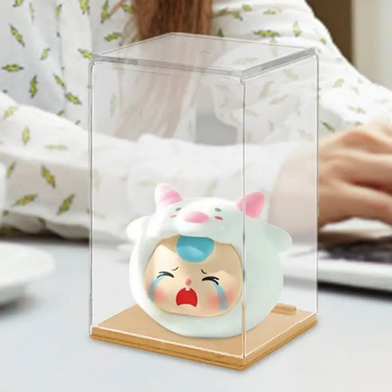 Espositore per bambole con figurine trasparenti, scatola portaoggetti in acrilico Vetrina da collezione impilabile trasparente con base colorata per bambola