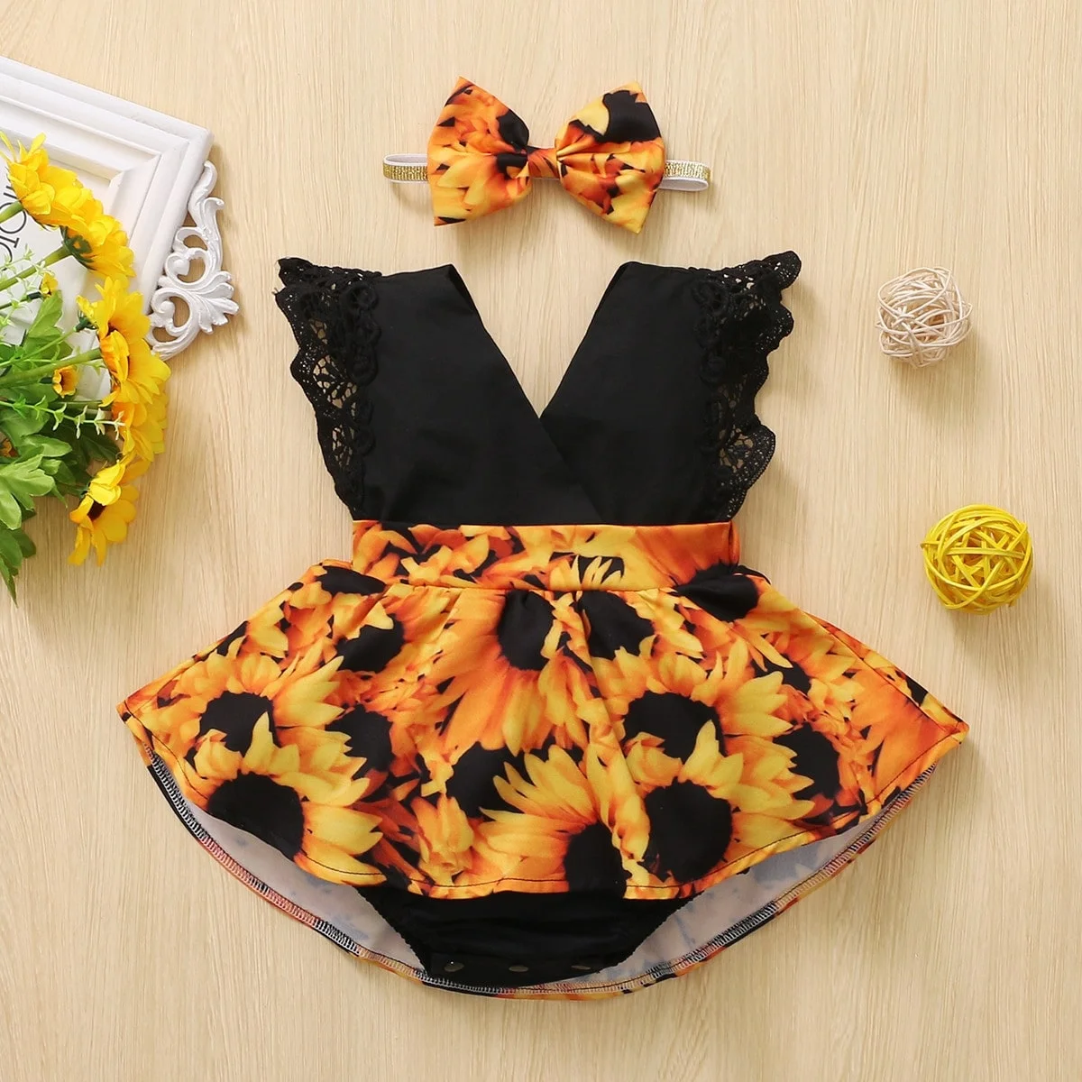 Baby girl black sleeveless lace stitching sunflower print ha-ha dress