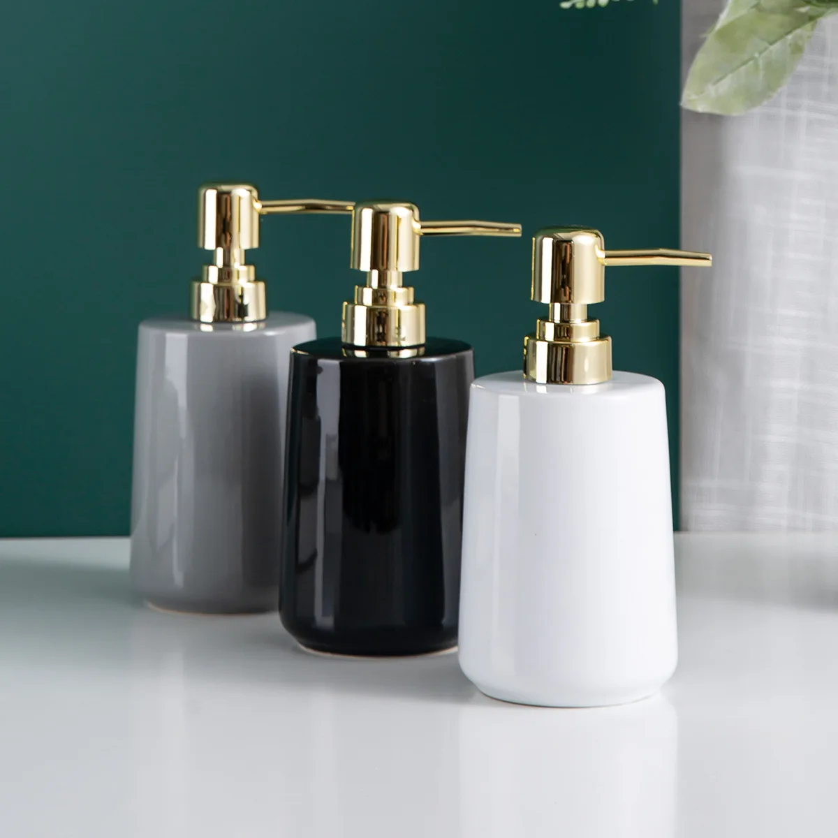soap dispenser Ceramic hand sanitizer bottle Press lotion bottle Shampoo shower gel sub bottle in hotel bathroom   dispenser
