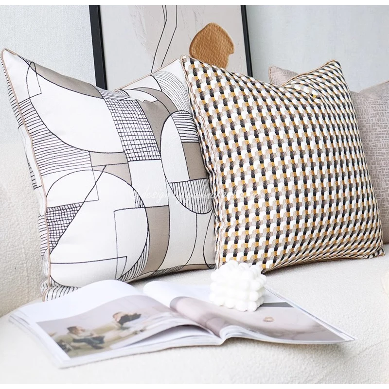 GUVINCI Italian Modern Monochrome Metallic Abstract Decorative Cushion Cover Timeless Elegance Luxurious Pillow Case 45x45cm