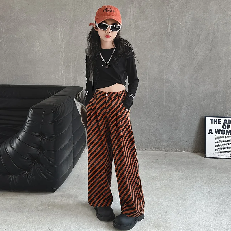 

Girls' Autumn Set 2024 New Fashionable Internet Celebrity Street Explosion Trendy Wide Leg Pants High End Two Piece Set