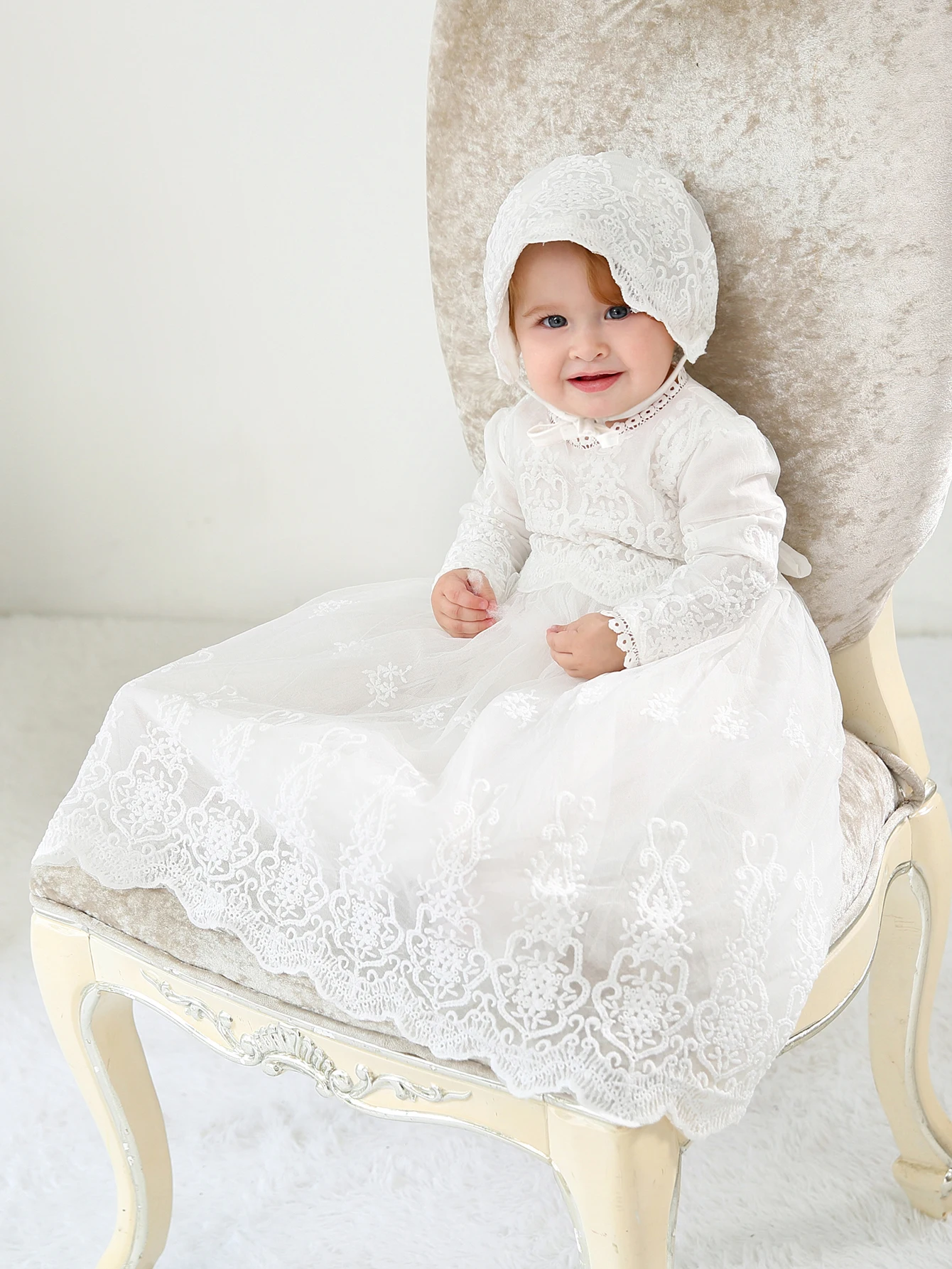 Baby Girl Baptism Dress Elegant Lace Christening Gown with Matching Bonnet Suitable for Birthday Party Girl Wedding Dress