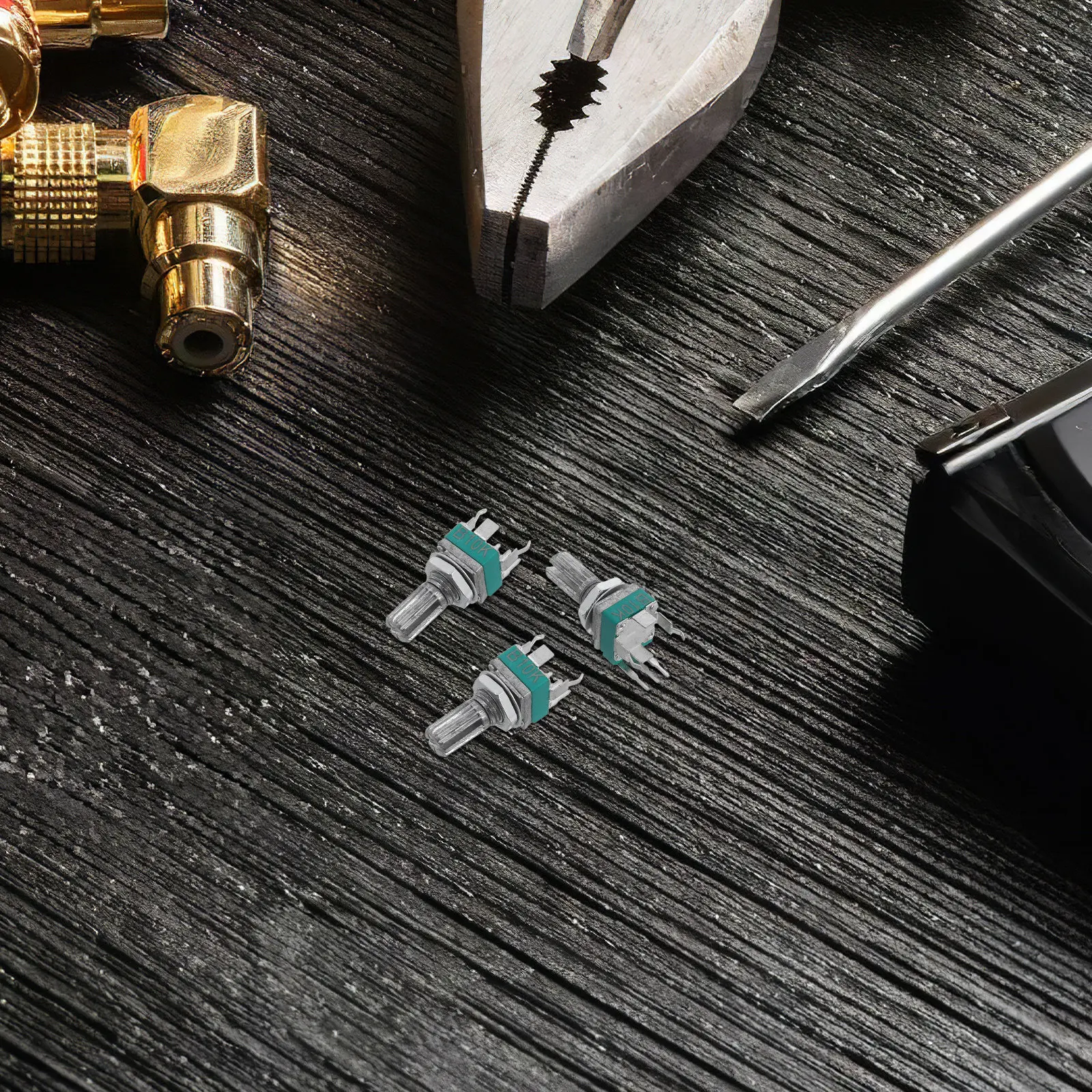 10Pcs Precision Potentiometer Vertical Mount with Sturdy Bracket High Accuracy Smooth Rotation for Audio Equipment Tuning Volume