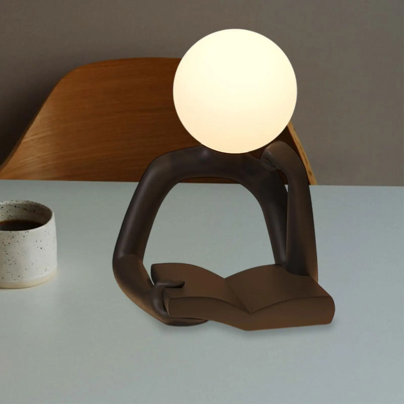 Night Light Figurine Thinker รูปปั้นสําหรับห้องนั่งเล่นพิธีขึ้นบ้านใหม่เดสก์ท็อป