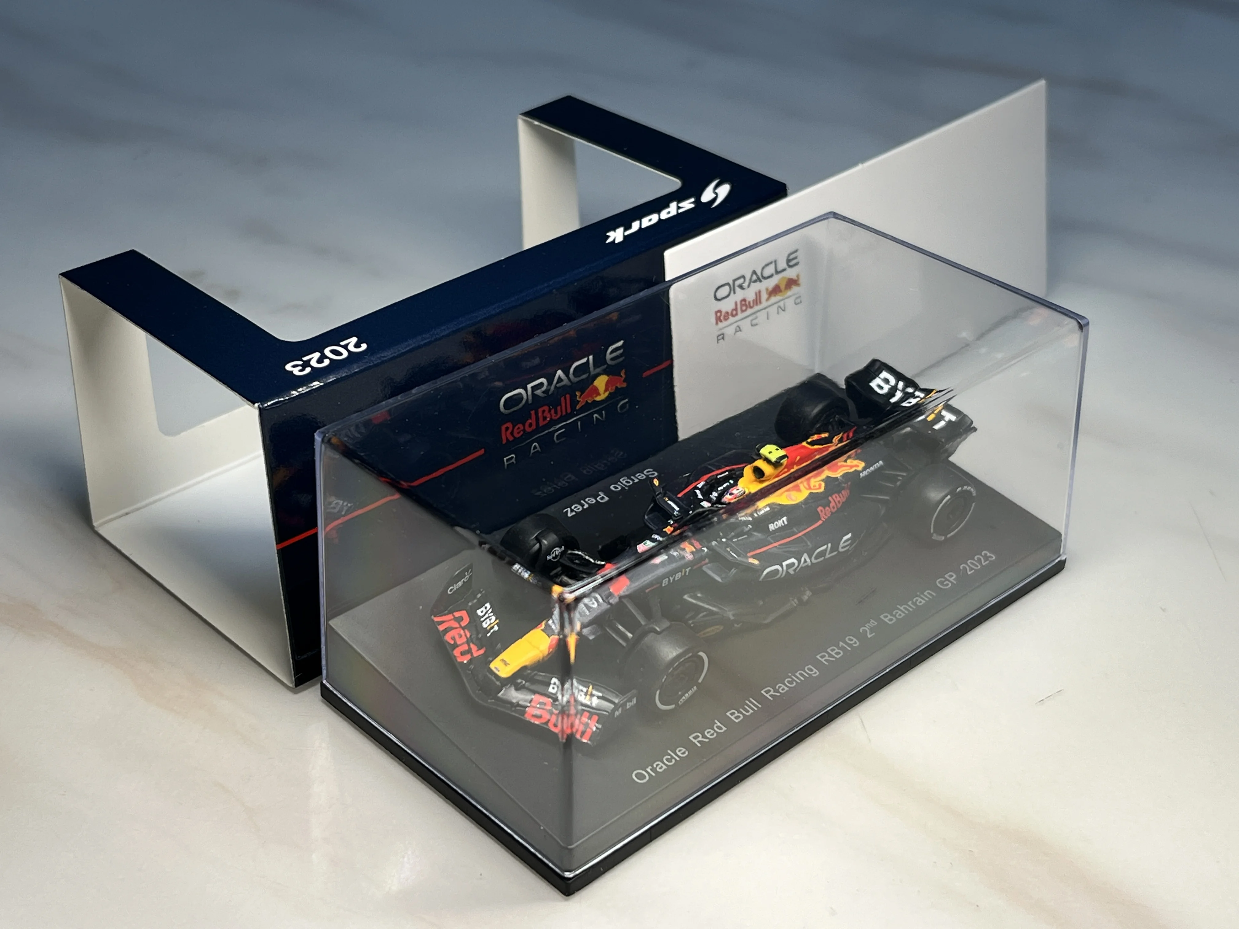 2023 1:64 Verstapan Perez F1 Red Bull RB19 miniaturowy model z żywicy, dekoracja dla dorosłych, zabawka dla chłopca, prezent urodzinowy dla dzieci