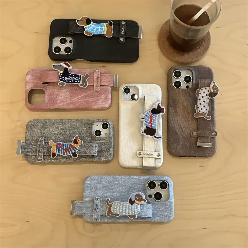 

Embroidered puppy cartoon phone case compatible with Apple17/16/15PDenim Wristband CaseiPhone14/13/12P