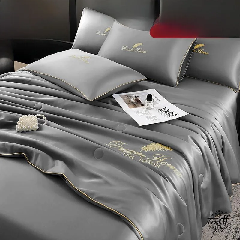 

Ice Silk Summer Cooling Air Conditioner Quilt 2026 New Style Washable Polyester Fiber Filled Light Weight Student Dormitory B...