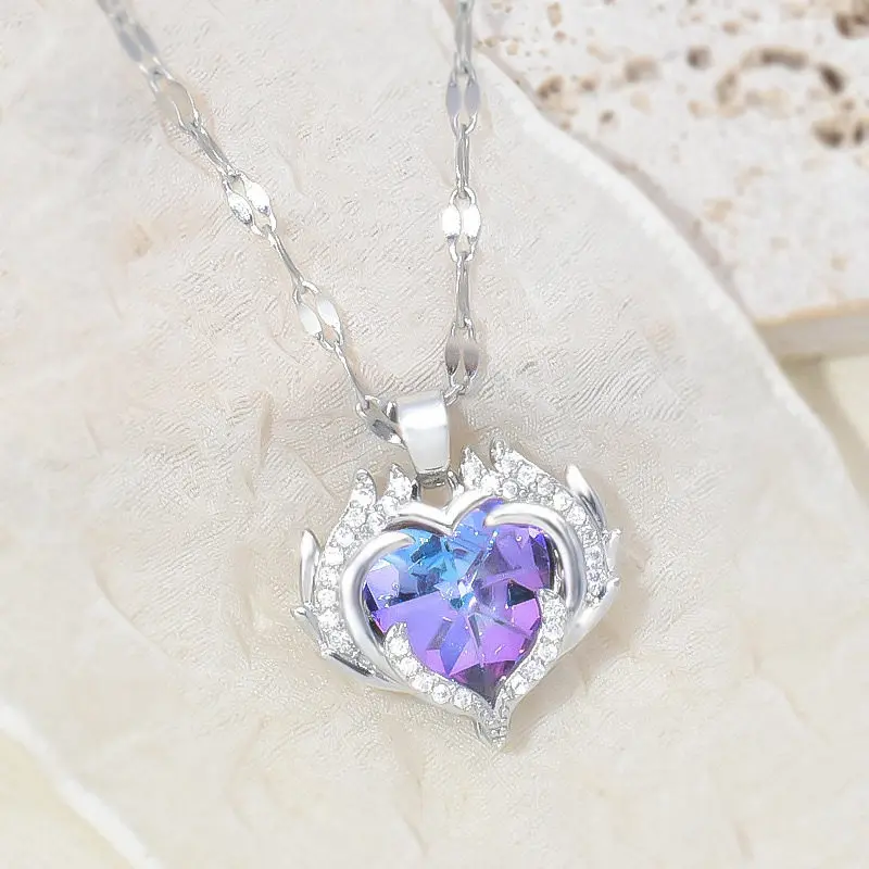 Women's Heart Of The Ocean Crystal Necklace Shiny Fashion Dazzling Titanium Steel Love Pendant Necklaces Cosplay Doujin Gifts