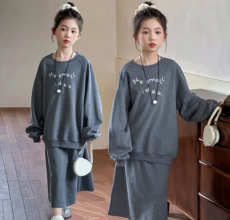 

Детские комплекты платьев для девочек, осенний свитшот с круглым вырезом с буквенным принтом + однотонная свободная юбка, комплекты для маленьких девочек, детский комплект из двух предметов для девочек