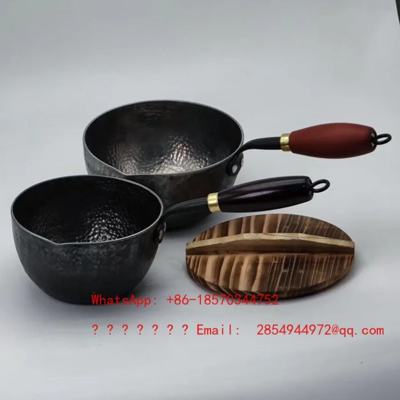 piccola-pentola-in-ferro-forgiata-a-mano-con-manico-lungo-e-fondo-spesso