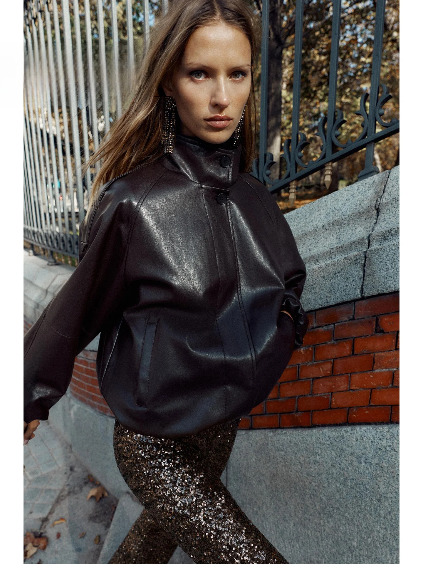 Spring 2026 American Sle Casual Loose Long Sve Faux Leather Stand Collar Jaet Women Slimming ort Outerwear